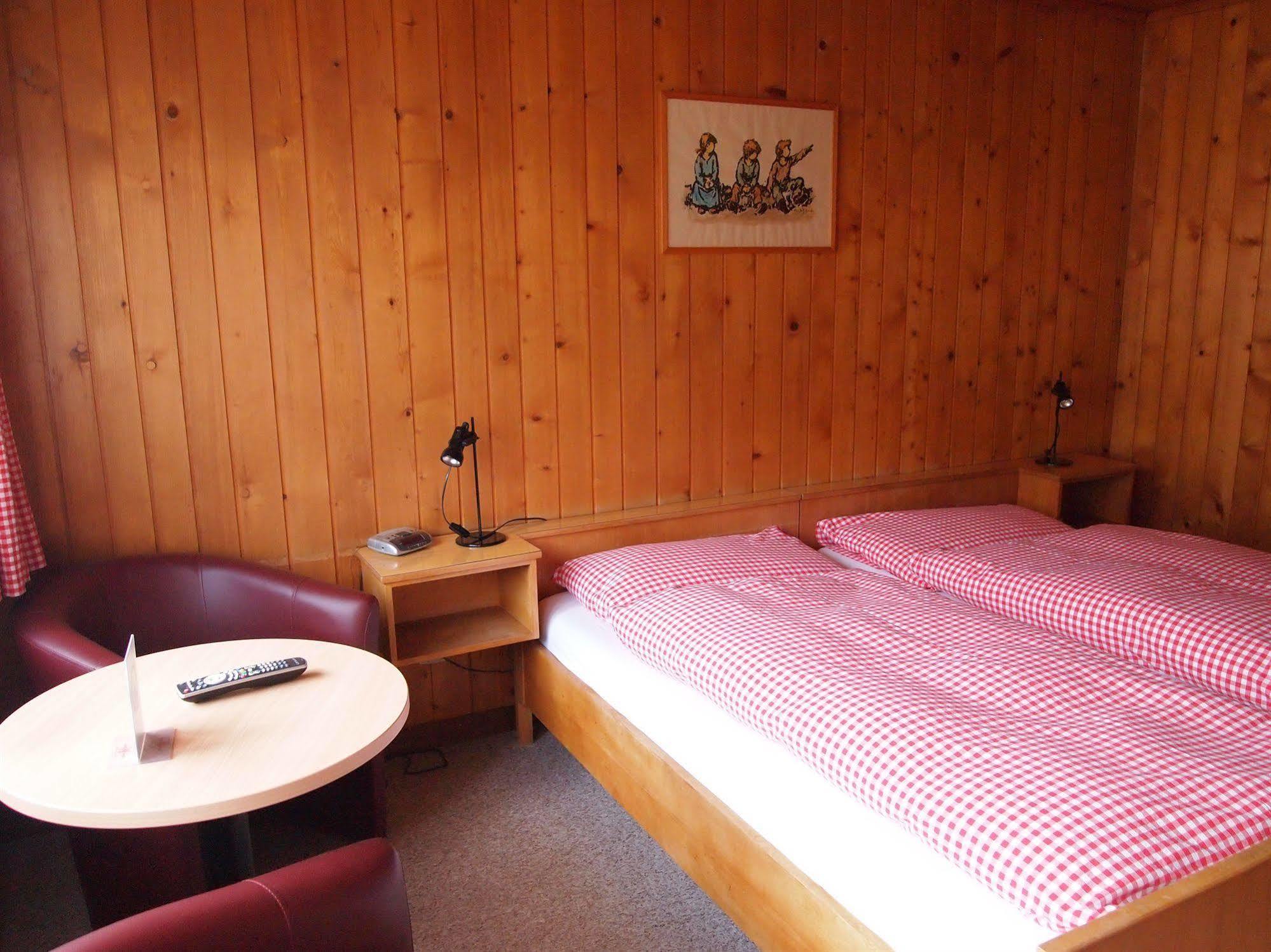 Hotel Simmental Больтиген Экстерьер фото